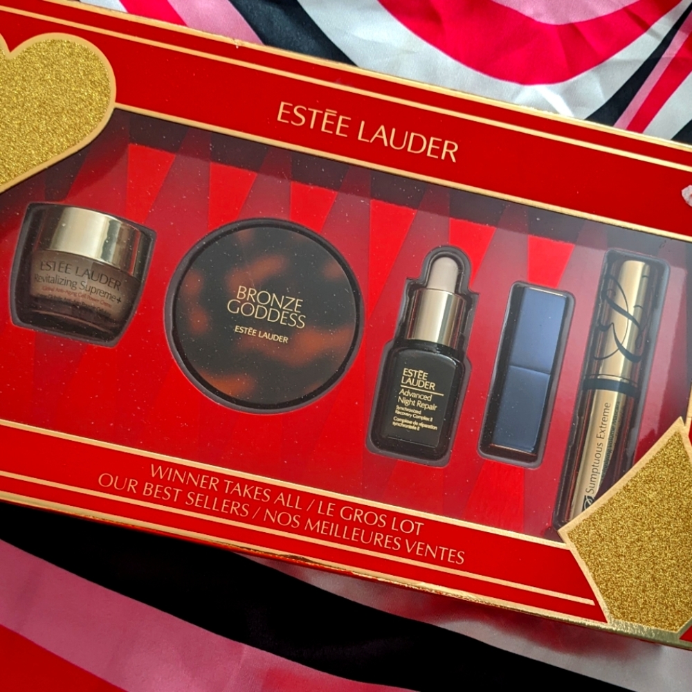 ✨host pick!✨Estee Lauder winner takes all kit